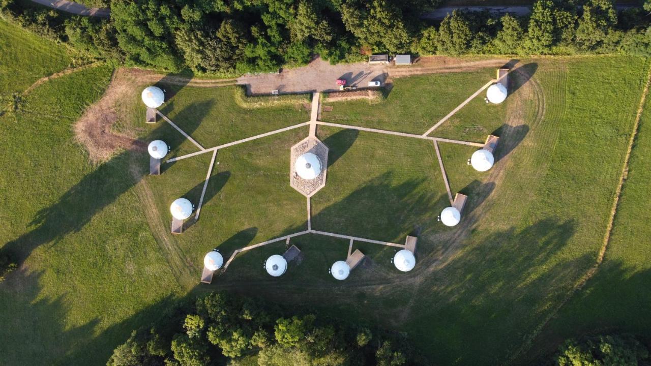 Glamping Resort Dolny Kamenec Extérieur photo