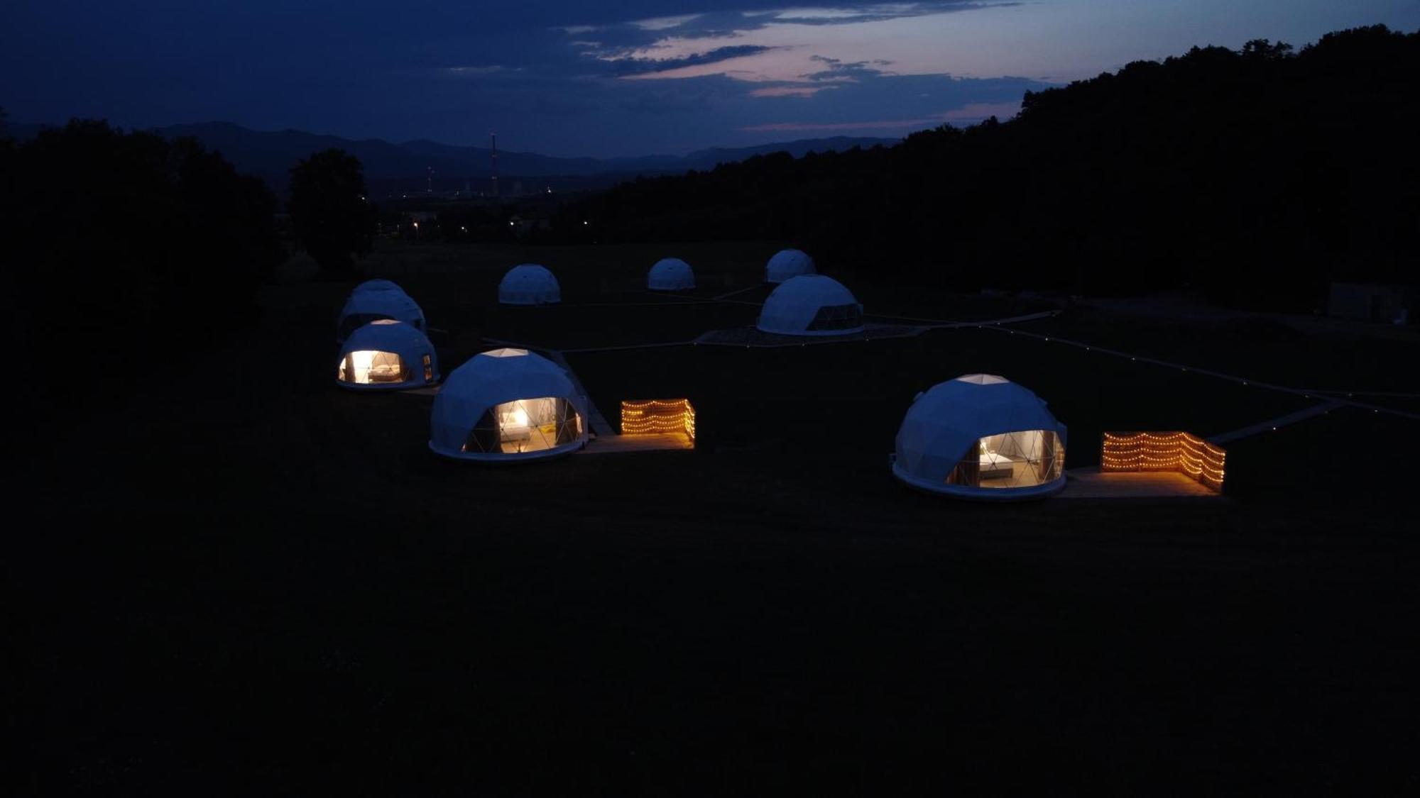 Glamping Resort Dolny Kamenec Extérieur photo